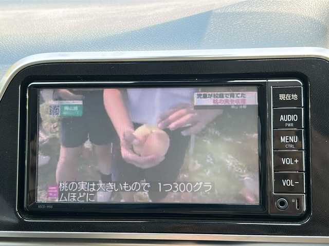 トヨタ シエンタ G 大阪府 2016(平28)年 5.1万km ホワイトパールクリスタルシャイン ワンオーナー/純正SDナビ（NSCD-W66）/・AM/FM/CD/Bluetooth/・ワンセグテレビ/ETC/ドライブレコーダー/衝突軽減ブレーキ/レーンキープアシスト/アイドリングストップ/横滑り防止装置/盗難防止装置/両側パワースライド/オートライト/オートエアコン/プッシュスタートボタン/スマートキー×2/ステアリングリモコン/革巻きステアリング/12V充電器/ドアバイザー/保証書/取扱説明書