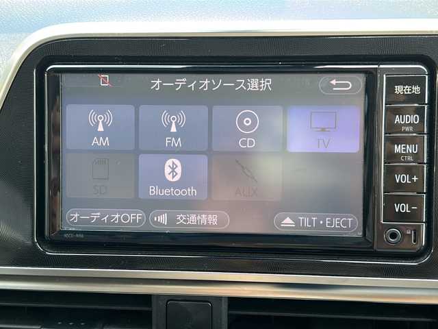 トヨタ シエンタ G 大阪府 2016(平28)年 5.1万km ホワイトパールクリスタルシャイン ワンオーナー/純正SDナビ（NSCD-W66）/・AM/FM/CD/Bluetooth/・ワンセグテレビ/ETC/ドライブレコーダー/衝突軽減ブレーキ/レーンキープアシスト/アイドリングストップ/横滑り防止装置/盗難防止装置/両側パワースライド/オートライト/オートエアコン/プッシュスタートボタン/スマートキー×2/ステアリングリモコン/革巻きステアリング/12V充電器/ドアバイザー/保証書/取扱説明書