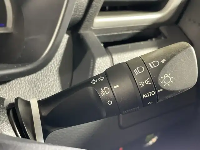 トヨタ タンク カスタムG 福岡県 2017(平29)年 1.2万km マゼンタベリーマイカM 純正ナビ/Bluetooth/フルセグTV/CD/DVD/両側パワースライドドア/クルーズコントロール/アイドリングストップ/横滑り防止装置/オートエアコン/ステアリングスイッチ/スマートキー/純正14インチアルミホイール/LEDオートライト/電動格納ミラー