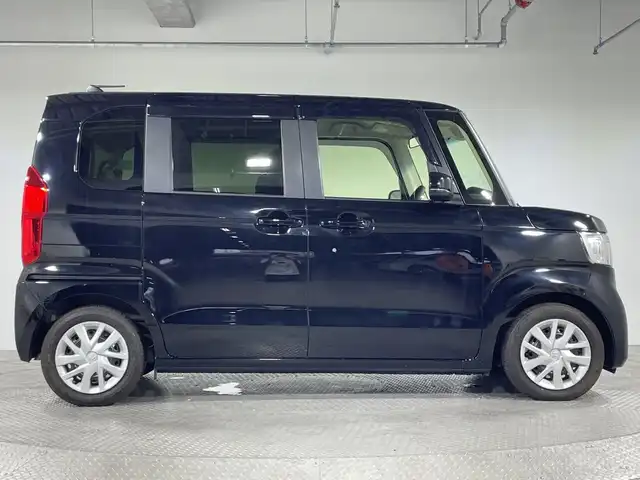 ホンダ Ｎ ＢＯＸ L ターボ 神奈川県 2022(令4)年 1.8万km クリスタルブラックパール 純正7インチナビ　（VXM-224VFi）　/フルセグTV/BT/SD/CD/DVD/USB　/バックカメラ　/ホンダセンシング　/衝突軽減ブレーキ　/路外逸脱抑制機能　/アダプティブクルーズコントロール　/パーキングセンサー　/両側パワースライドドア　/パドルシフト　/革巻きステアリング　/電子制御パーキングブレーキ　/オートホールド　/ウィンカーミラー　/ドアバイザー　/スペアキー