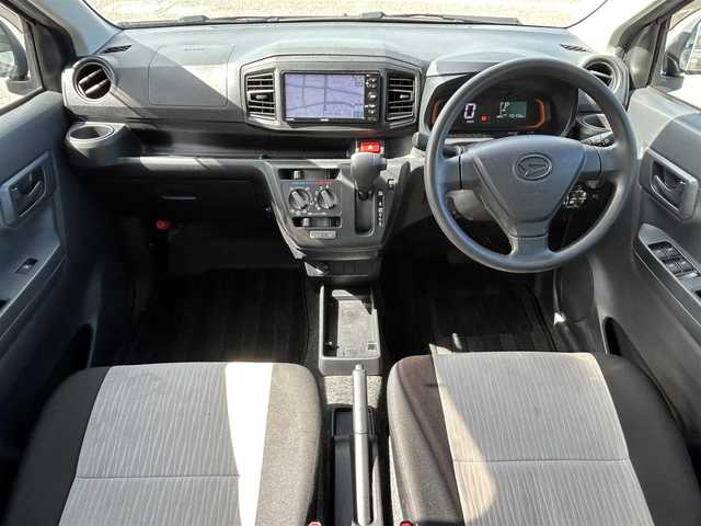 ダイハツ ミラ イース L SAⅢ 徳島県 2018(平30)年 4.1万km スカイブルーメタリック 社外ナビ  AVN138MW/（ラジオ/CD/ワンセグ/USB）/前後コーナーセンサー/レーンキープアシスト/純正フロアマット/アイドリングストップ/ドアバイザー/クリアランスソナー/オートマチックハイビーム/衝突被害軽減システム/盗難防止装置