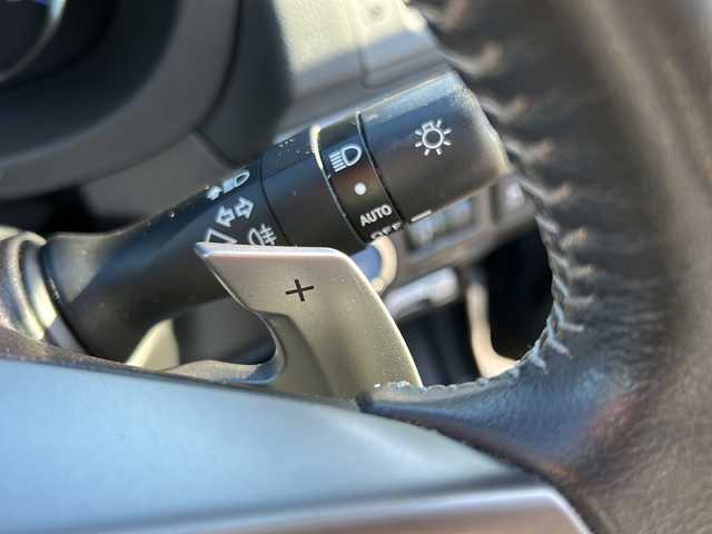 スバル インプレッサ ＸＶ ハイブリッド 2．0i－L アイサイト 石川県 2014(平26)年 11.8万km ディープシーブルーパール 4WD/社外ナビ(AM/FM/CD/DVD/BT/USB)/フルセグTV/バックカメラ/レーダークルーズコントロール/衝突軽減ブレーキ/レーンキープアシスト/ETC/レザーシート/前席シートヒーター/純正AW/社外フロアマット/前席パワーシート/LEDヘッドライト/オートライト/横滑り防止装置/パドルシフト/プッシュスタート/取扱説明書/保証書