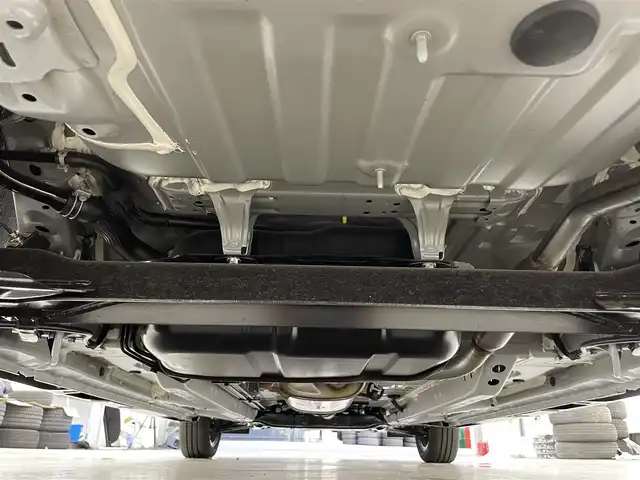 三菱 デリカミニ T プレミアム 滋賀県 2025(令7)年 0.1千km 白Ⅱ 届出済未使用車/純正９型ディスプレイオーディオ/Bluetooth/全方位カメラ/両側電動スライドドア/コーナーセンサー/マイパイロット/デジタルインナーミラー/ステアリングヒーター/シートヒーター/ハーフレザー/LEDヘッドライト/オートライト/オートハイビーム/プッシュスタート/スマートキー