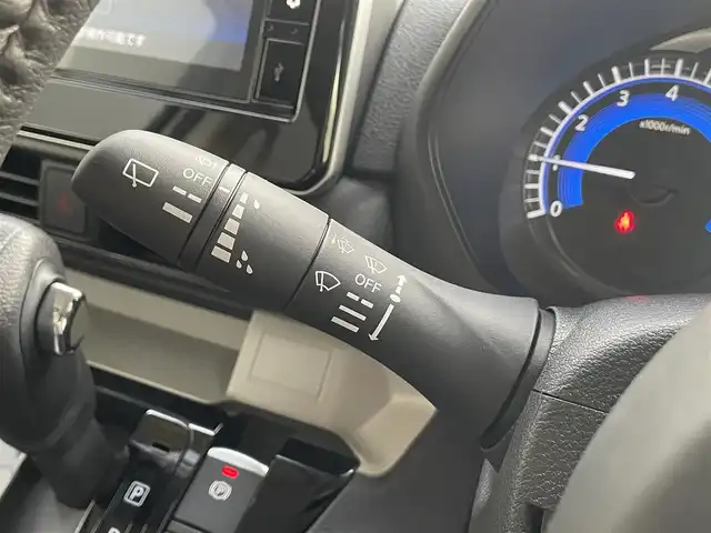 三菱 デリカミニ T プレミアム 滋賀県 2025(令7)年 0.1千km 白Ⅱ 届出済未使用車/純正９型ディスプレイオーディオ/Bluetooth/全方位カメラ/両側電動スライドドア/コーナーセンサー/マイパイロット/デジタルインナーミラー/ステアリングヒーター/シートヒーター/ハーフレザー/LEDヘッドライト/オートライト/オートハイビーム/プッシュスタート/スマートキー