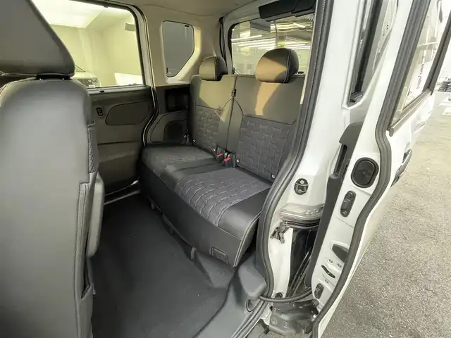 三菱 デリカミニ T プレミアム 滋賀県 2025(令7)年 0.1千km 白Ⅱ 届出済未使用車/純正９型ディスプレイオーディオ/Bluetooth/全方位カメラ/両側電動スライドドア/コーナーセンサー/マイパイロット/デジタルインナーミラー/ステアリングヒーター/シートヒーター/ハーフレザー/LEDヘッドライト/オートライト/オートハイビーム/プッシュスタート/スマートキー