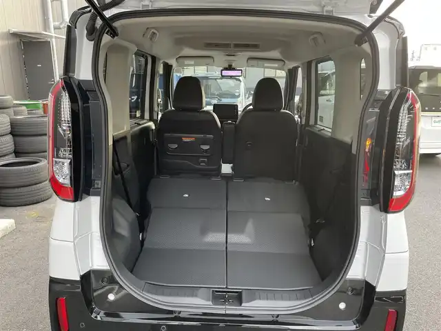 三菱 デリカミニ T プレミアム 滋賀県 2025(令7)年 0.1千km 白Ⅱ 届出済未使用車/純正９型ディスプレイオーディオ/Bluetooth/全方位カメラ/両側電動スライドドア/コーナーセンサー/マイパイロット/デジタルインナーミラー/ステアリングヒーター/シートヒーター/ハーフレザー/LEDヘッドライト/オートライト/オートハイビーム/プッシュスタート/スマートキー