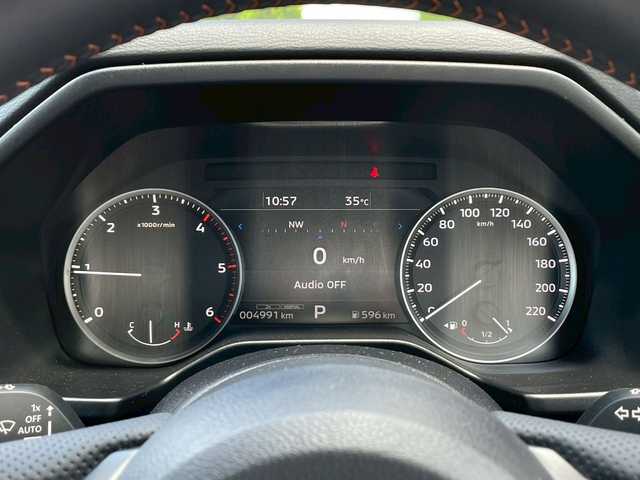 三菱 トライトン GSR 岩手県 2024(令6)年 0.5万km グラファイトグレーメタリック/ブラックマイカ ワンオーナー/全周囲カメラ/WORK17インチアルミホイール/TOYOオープンカントリータイヤ/シートヒーター/ステアリングヒーター/ETC/ウィンカーミラー/プッシュスタート/オートライト/オートマチックハイビーム
