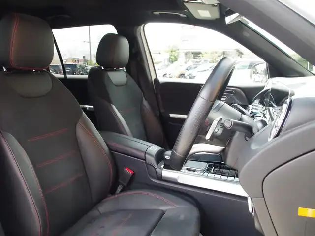 メルセデス・ベンツ ＧＬＢ２００ｄ AMGライン 埼玉県 2020(令2)年 3.7万km ポーラホワイト ブラックハーフレザーシート/アダプティブクルーズコントロール/レーダーセーフティパッケージ/パノラマサンルーフ/パークセンサー/ブラインドスポットモニター/全周囲カメラ/純正ナビ/ドラレコ/ETC/置くだけ充電/シートヒーター/フルセグTV/シートポジションメモリー機能
