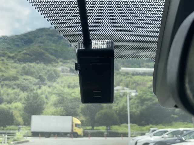 トヨタ シエンタ ハイブリッド G クエロ 佐賀県 2018(平30)年 6万km ブラックマイカ 純正ナビ/バックカメラ/プリクラッシュセーフティ/レーンディパーチャーアラート/オートハイビーム/両側パワースライドドア/ハーフレザーシート/シートヒーター/ドライブレコーダー/ビルトインETC/ステアリングリモコン/プッシュスタート/スマートキー/LEDヘッドライト/フォグライト
