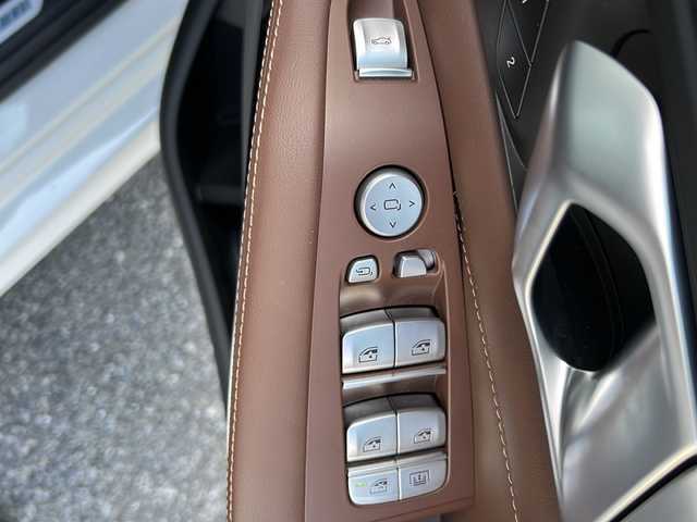 ＢＭＷ ＢＭＷ Ｘ７ xDrive40d Mスポーツ 埼玉県 2023(令5)年 1.3万km アルピンホワイトⅢ ワンオーナー/純正ナビ/スカイラウンジサンルーフ/パノラマルーフ/エアサス/保冷カップ/ハーマンカードンスピーカー/全席シートヒーター/シートマッサージDN席/ステアリングヒーター/パワーシート/パーキングアシスト/ブラインドスポットモニター/全方位カメラ/衝突軽減/側面衝突警告/レーンアシスト/追従クルコン/TRC/ダウンヒルアシストコントロール/置くだけ充電/AFS/LEDヘッド/パドルシフト/電格ミラー/保証書/スペア１