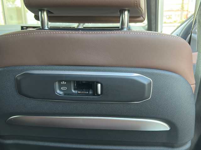 ＢＭＷ ＢＭＷ Ｘ７ xDrive40d Mスポーツ 埼玉県 2023(令5)年 1.3万km アルピンホワイトⅢ ワンオーナー/純正ナビ/スカイラウンジサンルーフ/パノラマルーフ/エアサス/保冷カップ/ハーマンカードンスピーカー/全席シートヒーター/シートマッサージDN席/ステアリングヒーター/パワーシート/パーキングアシスト/ブラインドスポットモニター/全方位カメラ/衝突軽減/側面衝突警告/レーンアシスト/追従クルコン/TRC/ダウンヒルアシストコントロール/置くだけ充電/AFS/LEDヘッド/パドルシフト/電格ミラー/保証書/スペア１