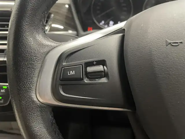 ＢＭＷ Ｘ１ xDrive 20i Xライン 群馬県 2016(平28)年 7.1万km スパークリングストームブリリアントエフェクト OP19インチAW/純正HDDナビ/シートヒーター/アイボリーレザーシート/バックカメラ/Bluetooth/LEDライト/スマートキー/電動リヤゲート/ETC2.0/前後ドライブレコーダー