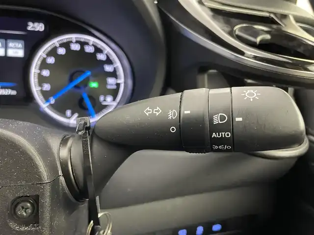 トヨタ ハリアー ハイブリッド Z レザーパッケージ 埼玉県 2020(令2)年 4.3万km ホワイトパールクリスタルシャイン 純正12.3インチナビ/ フルセグTV Bluetooth /JBLサウンド/パノラミックビューモニター/モデリスタエアロ/プリクラッシュセーフティ/レーダークルーズコントロール/ブラインドスポットモニター/レーンディパーチャーアラート/クリアランスソナー /ヘッドアップディスプレイ/デジタルインナーミラー/パワーバックドア /シートヒーター /ベンチレーション/ステアリングヒーター/ワイヤレス充電器/ドライブレコーダー/LEDオートライト/ETC2.0