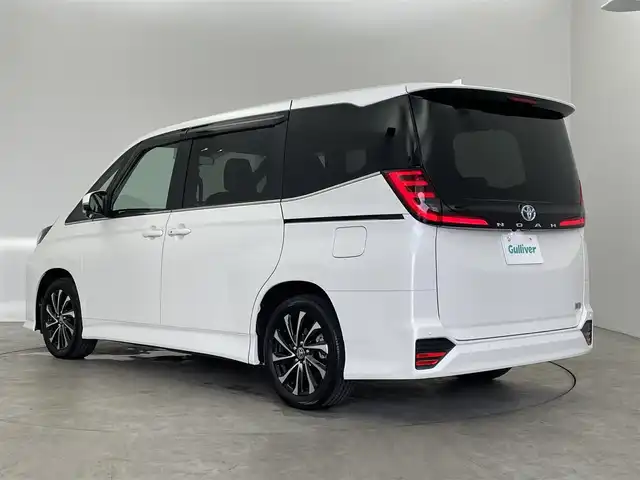トヨタ ノア ハイブリッド S－Z 埼玉県 2025(令7)年 0.1千km ホワイトパールクリスタルシャイン 登録済未使用車　快適利便パッケージ　純正１０．５ディスプレイオーディオ　バックカメラ　ＤＶＤ再生　シートヒーター　ビルトインＥＴＣ２．０　ＡＣ１００Ｖ　レーダークルーズ　オートライト　ＬＥＤ　地デジ