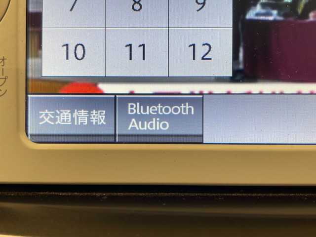 トヨタ プリウス α S 熊本県 2013(平25)年 8.8万km ホワイトパールクリスタルシャイン 純正ナビ(TV・Bluetooth・CD)/バックカメラ/ETC/3列シート/横滑り防止/AW/フロアマット/スマートキー