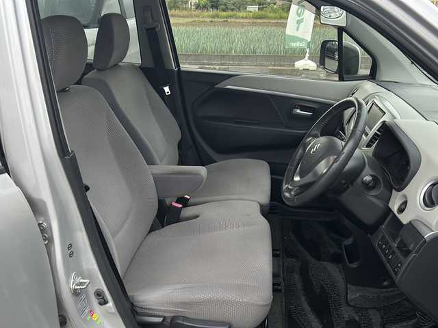 スズキ ワゴンＲ FZ 群馬県 2014(平26)年 12.7万km シルキーシルバーメタリック エンジンスタートボタン/バックカメラ/スマートキー/純正ナビ・フルセグTV/フロアマット純正/ABS/横滑り防止装置/エアバックW/衝突被害軽減システム