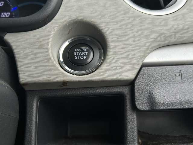 スズキ ワゴンＲ FZ 群馬県 2014(平26)年 12.7万km シルキーシルバーメタリック エンジンスタートボタン/バックカメラ/スマートキー/純正ナビ・フルセグTV/フロアマット純正/ABS/横滑り防止装置/エアバックW/衝突被害軽減システム