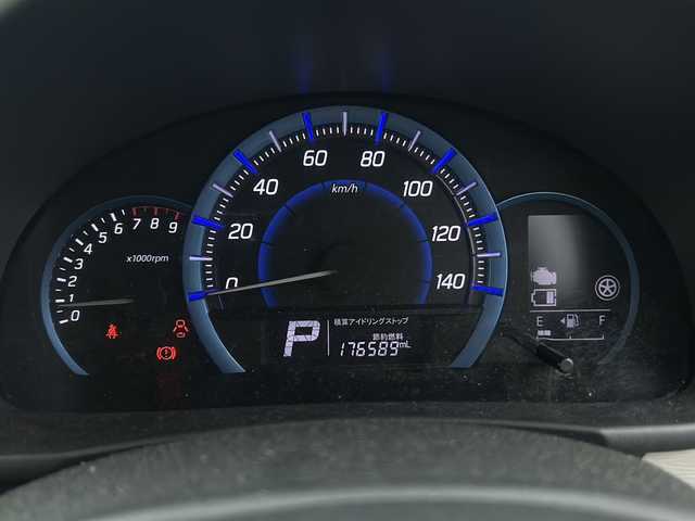 スズキ ワゴンＲ FZ 群馬県 2014(平26)年 12.7万km シルキーシルバーメタリック エンジンスタートボタン/バックカメラ/スマートキー/純正ナビ・フルセグTV/フロアマット純正/ABS/横滑り防止装置/エアバックW/衝突被害軽減システム