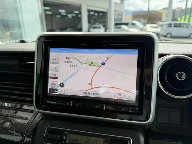 スズキ スペーシア カスタム HYBRID XS 京都府 2019(令1)年 6.8万km ピュアホワイトP スズキセーフティサポート/・デュアルセンサーブレーキサポート/・車線逸脱警報機能/・先行車発進お知らせ機能/・後退時ブレーキサポート/・誤発進抑制機能/・ふらつき警報機能/・ハイビームアシスト/・後方誤発進抑制機能/カロッツェリア8インチメモリーナビ、地デジ/運転席シートヒーター/両側パワースライドドア /LEDヘッドランプ/純正15インチアルミホイール/保証書