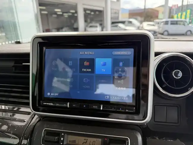 スズキ スペーシア カスタム HYBRID XS 京都府 2019(令1)年 6.8万km ピュアホワイトP スズキセーフティサポート/・デュアルセンサーブレーキサポート/・車線逸脱警報機能/・先行車発進お知らせ機能/・後退時ブレーキサポート/・誤発進抑制機能/・ふらつき警報機能/・ハイビームアシスト/・後方誤発進抑制機能/カロッツェリア8インチメモリーナビ、地デジ/運転席シートヒーター/両側パワースライドドア /LEDヘッドランプ/純正15インチアルミホイール/保証書