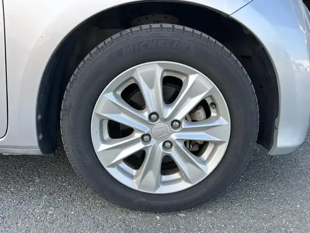 ホンダ フィット ハイブリット スマート セレクション 静岡県 2011(平23)年 2.9万km アラバスターシルバーメタリック 社外7インチナビ/（CD/DVD/FM/AM/USB）/ワンセグTV/バックカメラ/オートライト/ETC車載器/スマートキー/クルーズコントロール/オートエアコン/純正15AW