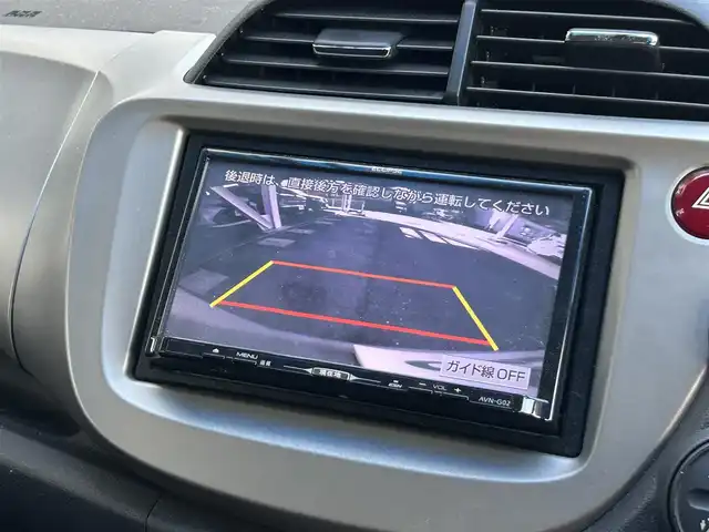 ホンダ フィット ハイブリット スマート セレクション 静岡県 2011(平23)年 2.9万km アラバスターシルバーメタリック 社外7インチナビ/（CD/DVD/FM/AM/USB）/ワンセグTV/バックカメラ/オートライト/ETC車載器/スマートキー/クルーズコントロール/オートエアコン/純正15AW