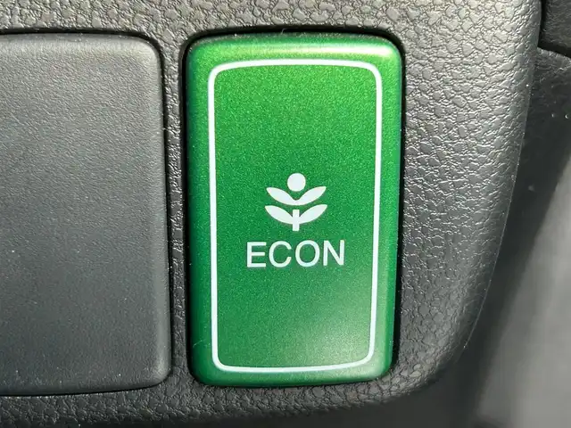 ホンダ フィット ハイブリット スマート セレクション 静岡県 2011(平23)年 2.9万km アラバスターシルバーメタリック 社外7インチナビ/（CD/DVD/FM/AM/USB）/ワンセグTV/バックカメラ/オートライト/ETC車載器/スマートキー/クルーズコントロール/オートエアコン/純正15AW