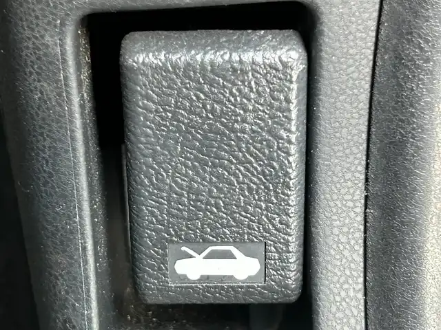 ホンダ フィット ハイブリット スマート セレクション 静岡県 2011(平23)年 2.9万km アラバスターシルバーメタリック 社外7インチナビ/（CD/DVD/FM/AM/USB）/ワンセグTV/バックカメラ/オートライト/ETC車載器/スマートキー/クルーズコントロール/オートエアコン/純正15AW