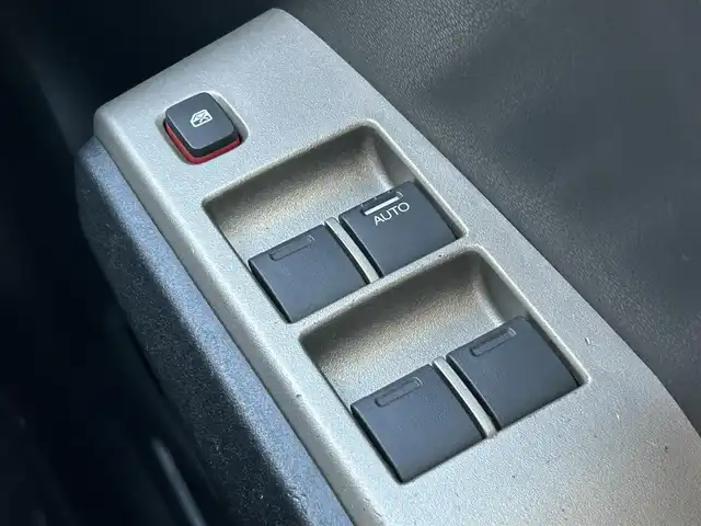 ホンダ フィット ハイブリット スマート セレクション 静岡県 2011(平23)年 2.9万km アラバスターシルバーメタリック 社外7インチナビ/（CD/DVD/FM/AM/USB）/ワンセグTV/バックカメラ/オートライト/ETC車載器/スマートキー/クルーズコントロール/オートエアコン/純正15AW