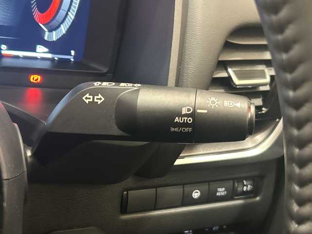 日産 エクストレイル X e－4ORCE 埼玉県 2023(令5)年 2万km ブリリアントホワイトパール プロパイロット/純正12.3インチナビ/ BT/USB/フルセグ/全方位カメラ/デジタルインナーミラー/パワーバックドア/パワーシート/シートヒーター/革シート/ステアリングヒーター/レーダークルーズコントロール/レーンキープアシスト/LEDヘッドライト/純正18インチアルミホイール/オートブレーキホールド/ETC2.0/スマートキー/禁煙車