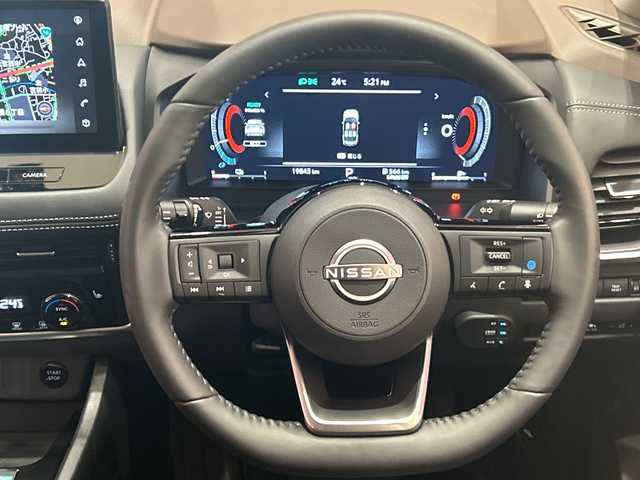 日産 エクストレイル X e－4ORCE 埼玉県 2023(令5)年 2万km ブリリアントホワイトパール プロパイロット/純正12.3インチナビ/ BT/USB/フルセグ/全方位カメラ/デジタルインナーミラー/パワーバックドア/パワーシート/シートヒーター/革シート/ステアリングヒーター/レーダークルーズコントロール/レーンキープアシスト/LEDヘッドライト/純正18インチアルミホイール/オートブレーキホールド/ETC2.0/スマートキー/禁煙車