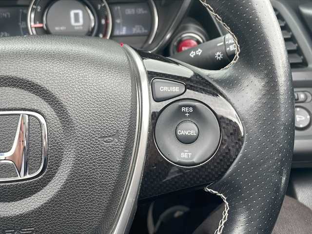 ホンダ Ｓ６６０ α 長野県 2015(平27)年 7万km プレミアムスターホワイトパール ６．１インチ純正センターディスプレイ/Ｂｌｕｅｔｏｏｔｈ　Ａｕｄｉｏ/ｉＰｏｄ対応ＵＳＢプレーヤー/ＡＭ・ＦＭチューナー/バックカメラ/追従クルーズコントロール/本革巻ステアリングホイール/ステアリングスイッチ/ステンレス製スポーツべダル/プッシュエンジンスタート/純正フロアマット/ＬＥＤヘッドライト/オートライト/スペアキー×１/ロールトップ/横滑り防止機能/冬タイヤあり/照明付オーディオリモートコントロールスイッチ/ミッドモード付フルオート・エアコンディショナー/ＨＤＭＩ／ＵＳＢジャック