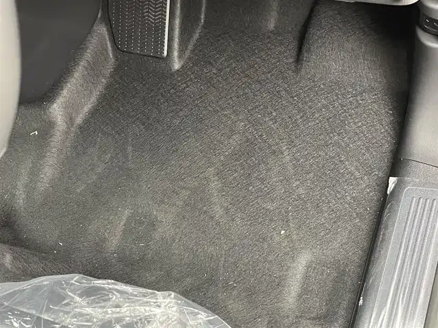 ホンダ フリード ハイブリット e:HEV クロスター 群馬県 2025(令7)年 0.1千km ベージュ 登録済未使用車　純正９インチメモリナビ　両側パワースライドドア　レーダークルーズコントロール　ＢＳＭ　バックカメラ　ステアリングリモコン　シートヒーター　オートライト　プッシュスタート　スマートキー