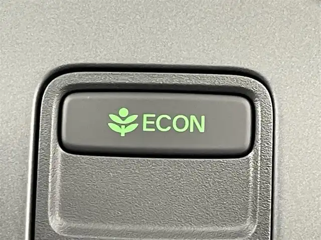 ホンダ フリード ハイブリット e:HEV クロスター 群馬県 2025(令7)年 0.1千km ベージュ 登録済未使用車　純正９インチメモリナビ　両側パワースライドドア　レーダークルーズコントロール　ＢＳＭ　バックカメラ　ステアリングリモコン　シートヒーター　オートライト　プッシュスタート　スマートキー