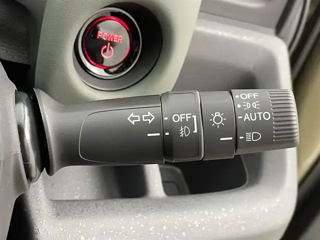 ホンダ フリード ハイブリット e:HEV クロスター 群馬県 2025(令7)年 0.1千km ベージュ 登録済未使用車　純正９インチメモリナビ　両側パワースライドドア　レーダークルーズコントロール　ＢＳＭ　バックカメラ　ステアリングリモコン　シートヒーター　オートライト　プッシュスタート　スマートキー