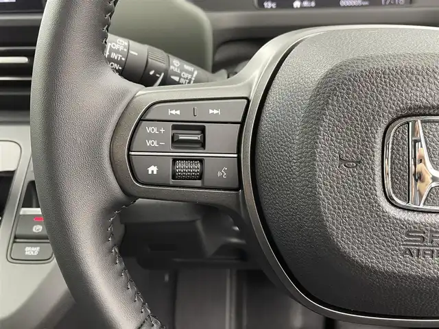 ホンダ フリード ハイブリット e:HEV クロスター 群馬県 2025(令7)年 0.1千km ベージュ 登録済未使用車　純正９インチメモリナビ　両側パワースライドドア　レーダークルーズコントロール　ＢＳＭ　バックカメラ　ステアリングリモコン　シートヒーター　オートライト　プッシュスタート　スマートキー