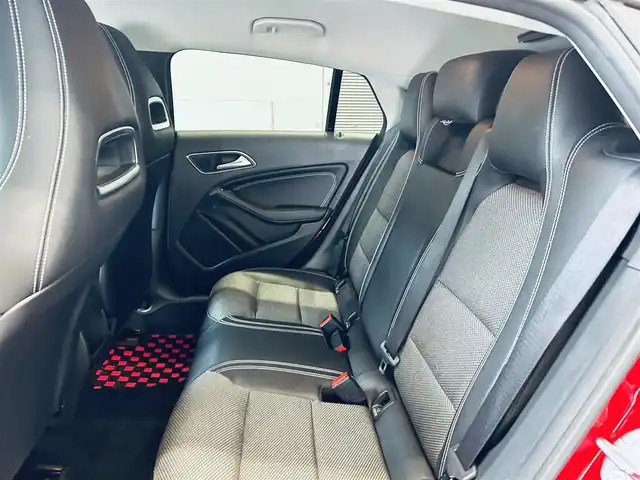 メルセデス・ベンツ ＣＬＡ１８０ Sブレイク AMG スタイル 大阪府 2018(平30)年 5.7万km ジュピターレッド レーダーセーフティ/純正ナビ/TV/バックカメラ/applecarplay/純正18インチAW/LEDヘッドライト/ACC/ブラインドスポット/電動リアゲート/クリアランスソナー/パドルシフト/ハーフ革/シートヒーター/ETC