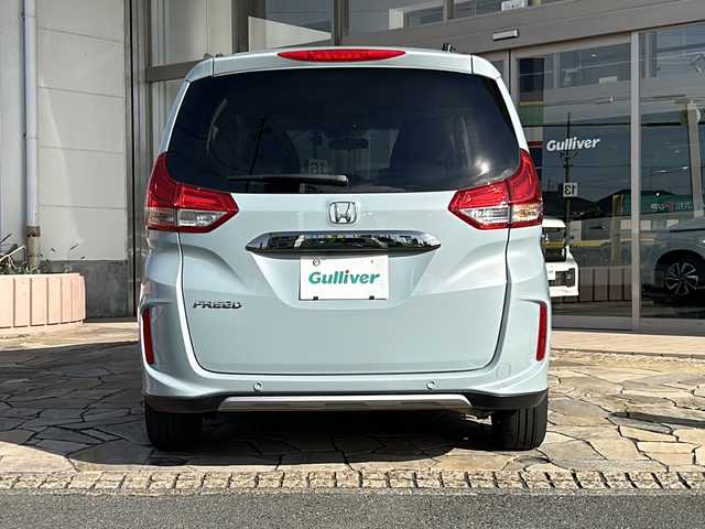 ホンダ フリード クロスター 静岡県 2022(令4)年 2万km フィヨルドミストパール 純正ナビ（CD DVD AM FM フルセグTV SD Bluetooth）バックカメラ/クルーズコントロール追従あり/両側パワースライドドア/シートヒーター/ドライブレコーダー/ホンダセンシング/ETC/ウォークスルー/LEDヘッドライト/純正アルミホイール/プリクラッシュ/ステアリングリモコン/アイドリングストップ