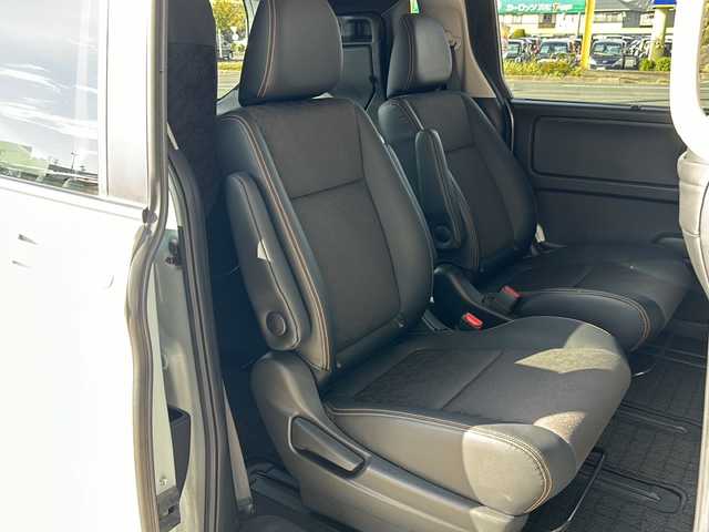 ホンダ フリード クロスター 静岡県 2022(令4)年 2万km フィヨルドミストパール 純正ナビ（CD DVD AM FM フルセグTV SD Bluetooth）バックカメラ/クルーズコントロール追従あり/両側パワースライドドア/シートヒーター/ドライブレコーダー/ホンダセンシング/ETC/ウォークスルー/LEDヘッドライト/純正アルミホイール/プリクラッシュ/ステアリングリモコン/アイドリングストップ