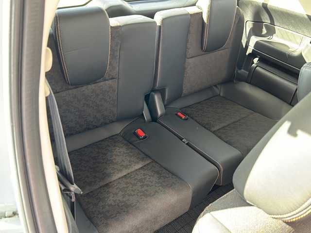 ホンダ フリード クロスター 静岡県 2022(令4)年 2万km フィヨルドミストパール 純正ナビ（CD DVD AM FM フルセグTV SD Bluetooth）バックカメラ/クルーズコントロール追従あり/両側パワースライドドア/シートヒーター/ドライブレコーダー/ホンダセンシング/ETC/ウォークスルー/LEDヘッドライト/純正アルミホイール/プリクラッシュ/ステアリングリモコン/アイドリングストップ