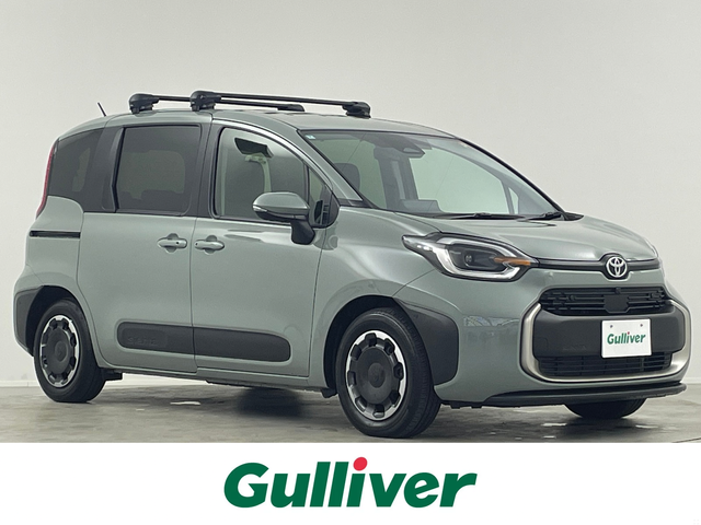 トヨタ シエンタ ハイブリッド Z 埼玉県 2024(令6)年 1.3万km アーバンカーキ 純正１０．５型ＤＡ　全方位　ＡＣ１００Ｖ　　温シート　ＢＳＭ　両側パワースライドドア　ステアリングヒーター　アドバンストパークオートハイビーム　ＥＴＣ２．０　ルーフレール　コネクトナビ