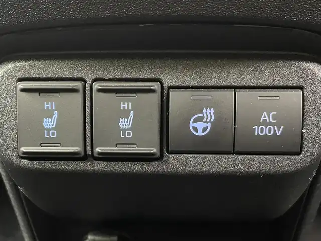 トヨタ シエンタ ハイブリッド Z 埼玉県 2024(令6)年 1.3万km アーバンカーキ 純正１０．５型ＤＡ　全方位　ＡＣ１００Ｖ　　温シート　ＢＳＭ　両側パワースライドドア　ステアリングヒーター　アドバンストパークオートハイビーム　ＥＴＣ２．０　ルーフレール　コネクトナビ