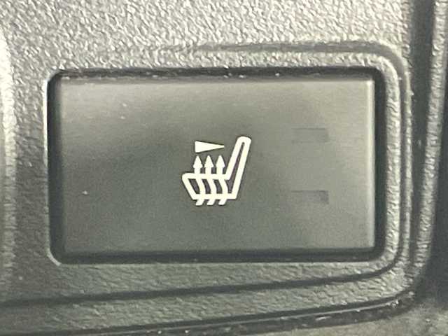 スバル フォレスター ハイブリッド X－ブレイク 神奈川県 2023(令5)年 1.4万km クリスタルホワイトP アイサイト/純正7型ナビ【AVIC-RZ711ZPO2】/バック/サイドカメラ/電動サイドブレーキ/オートブレーキホールド/合皮シート/パワーシート(D/N)/シートヒーター(D/N)/ETC/SRH/革巻きステアリング/ステアリングスイッチ/Autoライト/パドルシフト/ステアリングヒーター/スマートキー/プッシュスタートボタン/LEDヘッドライト/フォグランプ/ルーフレール/SNOW/MUDモード/純正フロアマット/純正17インチアルミホイール/純正ドアバイザー