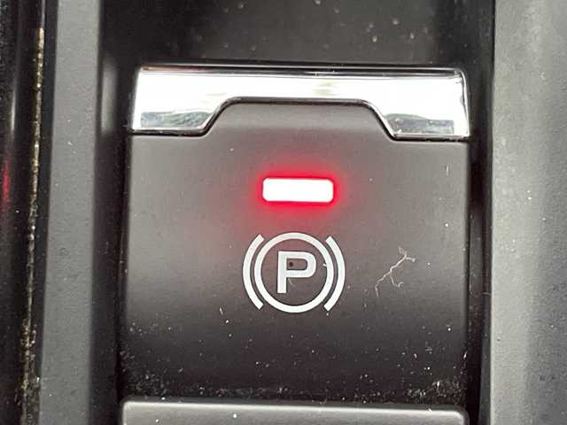 スバル フォレスター ハイブリッド X－ブレイク 神奈川県 2023(令5)年 1.4万km クリスタルホワイトP アイサイト/純正7型ナビ【AVIC-RZ711ZPO2】/バック/サイドカメラ/電動サイドブレーキ/オートブレーキホールド/合皮シート/パワーシート(D/N)/シートヒーター(D/N)/ETC/SRH/革巻きステアリング/ステアリングスイッチ/Autoライト/パドルシフト/ステアリングヒーター/スマートキー/プッシュスタートボタン/LEDヘッドライト/フォグランプ/ルーフレール/SNOW/MUDモード/純正フロアマット/純正17インチアルミホイール/純正ドアバイザー