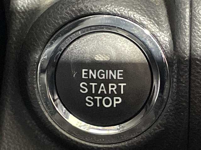 スバル フォレスター ハイブリッド X－ブレイク 神奈川県 2023(令5)年 1.4万km クリスタルホワイトP アイサイト/純正7型ナビ【AVIC-RZ711ZPO2】/バック/サイドカメラ/電動サイドブレーキ/オートブレーキホールド/合皮シート/パワーシート(D/N)/シートヒーター(D/N)/ETC/SRH/革巻きステアリング/ステアリングスイッチ/Autoライト/パドルシフト/ステアリングヒーター/スマートキー/プッシュスタートボタン/LEDヘッドライト/フォグランプ/ルーフレール/SNOW/MUDモード/純正フロアマット/純正17インチアルミホイール/純正ドアバイザー