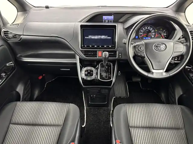 トヨタ ヴォクシー ZS 煌Ⅱ 福岡県 2020(令2)年 6.8万km イナズマスパーキングブラックガラスフレーク 純正１２．１型後席モニター　/純正９型ナビ　/バックカメラ　/ＥＴＣ２．０　/前後ドラレコ　/クルコン　/コーナーセンサー　/衝突軽減ブレーキ　/レーンキープ　/ＰＫＳＢ　/ＭＴモード付き　/両側電動スライドドア　/ＬＥＤヘッドライト