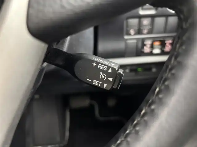 トヨタ ヴォクシー ZS 煌Ⅱ 福岡県 2020(令2)年 6.8万km イナズマスパーキングブラックガラスフレーク 純正１２．１型後席モニター　/純正９型ナビ　/バックカメラ　/ＥＴＣ２．０　/前後ドラレコ　/クルコン　/コーナーセンサー　/衝突軽減ブレーキ　/レーンキープ　/ＰＫＳＢ　/ＭＴモード付き　/両側電動スライドドア　/ＬＥＤヘッドライト