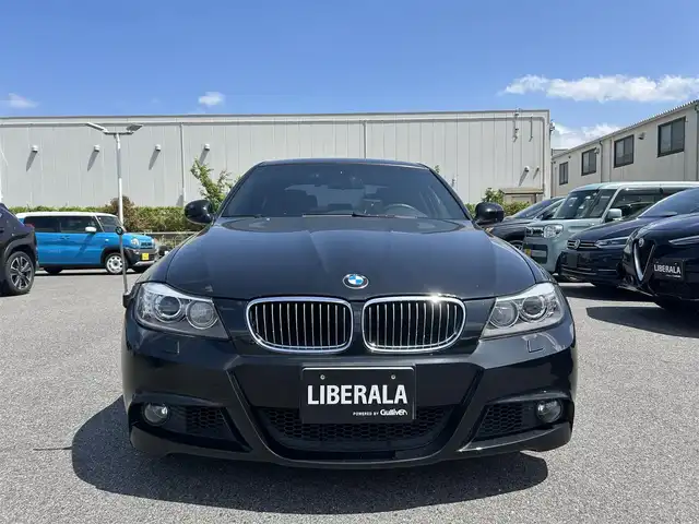 ＢＭＷ ３２５ｉ Mスポーツ 滋賀県 2009(平21)年 12.1万km 黒 ・パワーシート/・スマートキー/・後付バックカメラ＆モニター/・リアスポイラー/・DVD再生機能付き純正ナビ