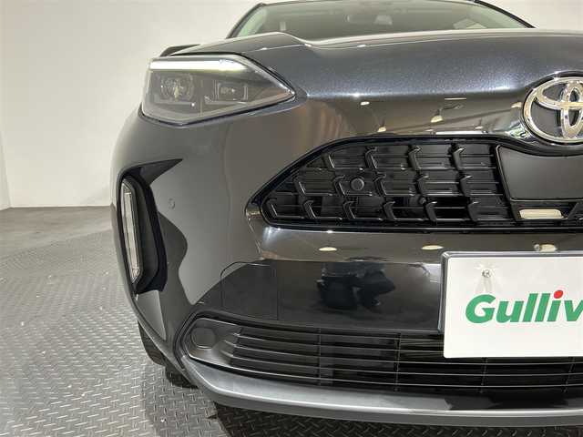 トヨタ ヤリスクロス Z 愛媛県 2022(令4)年 2.3万km ブラックマイカ ・純正８型ナビ（ＢＴ・ＦＭＡＭ・USB接続）/・バックカメラ　/・ビルトインＥＴＣ　/・レーダークルコン　/・横滑り防止　/・Ｄ席パワーシート　/・パワーバックドア　/・ＤＮ席シートヒーター