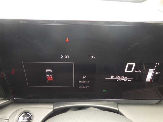 日産 セレナ e－パワー ハイウェイスター V 千葉県 2023(令5)年 2万km プリズムホワイト エマージェンシーブレーキ/プロパイロット/インテリジェントクルーズコントロール/インテリジェントルームミラー/ハンズフリー両側パワースライドドア/純正コネクトナビ/地デジTV/【Bluetooth接続】/アラウンドビューモニター/ドライブレコーダー（DC-XR2）/革巻きステアリング/ステアリングスイッチ/ETC/LEDヘッドライト/ウインカーミラー/純正16インチアルミホイル/サイド/カーテンエアバッグ/インテリジェントキー